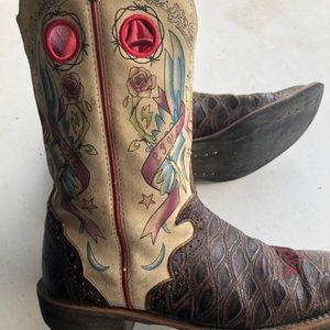 Women’s Boots Ariat 6.5 style number 10006764